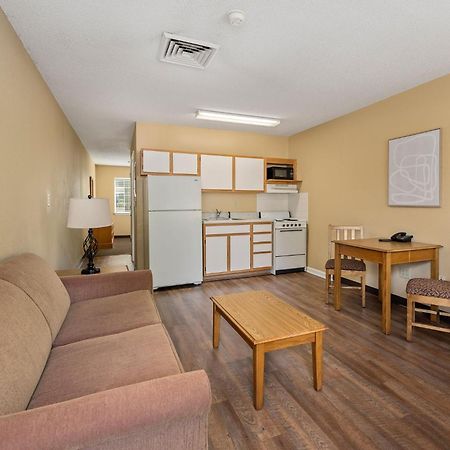 Affordable Suites Wilson Eksteriør billede